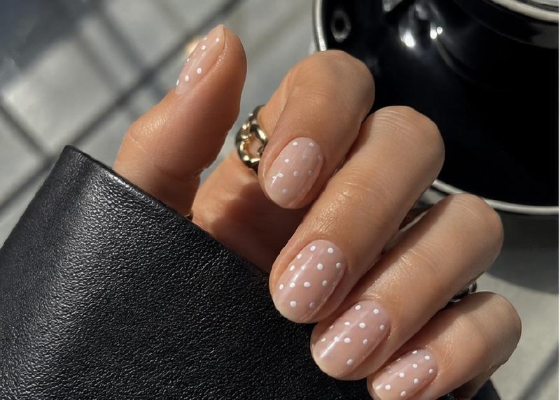 Polka Dot Nails Return With a Clean Twist