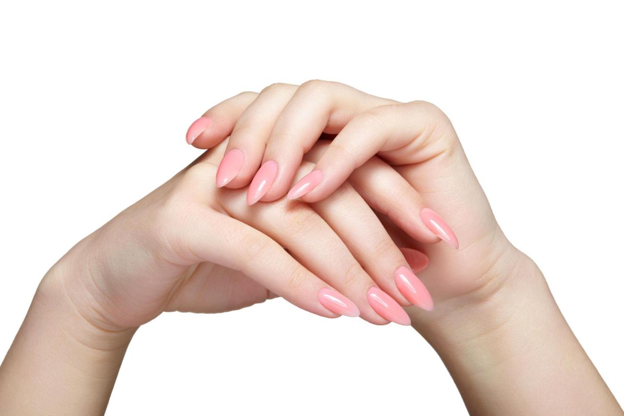 The Mid-March Manicure Correction: What Clients Are Choosing Now